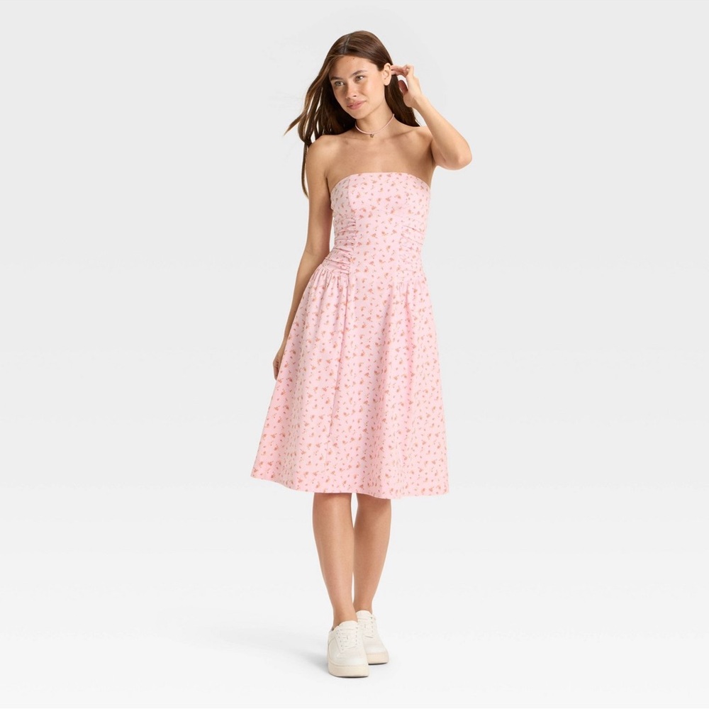 NWT Women’s  Ruched Poplin Midi Tube Dress    Light Pink.  L